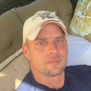 Meet your Posher, Steve